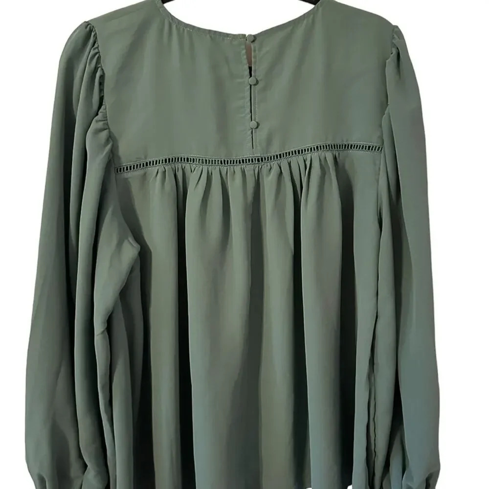 First Love Green Long Sleeve Flowy Oversized Blouse NWT Lightweight Size Large‎ - Picture 2 of 6
